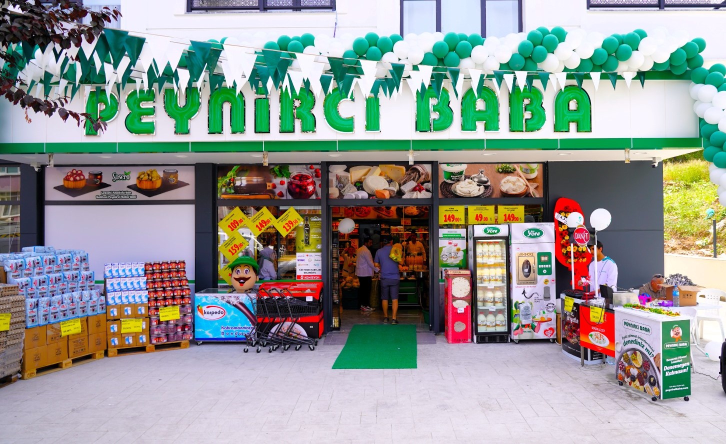 Peynirci Baba Karamürsel'de İkinci Mağazasını Açtı
