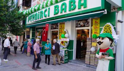 Peynirci Baba, Balıkesir'in 6. Mağazasını Anafartalar'da Açtı!