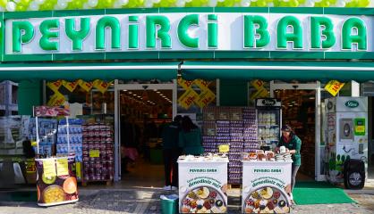 Peynirci Baba, Kartepe’de 6. Mağazasını Hizmete Açtı!